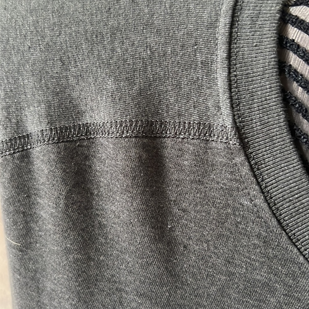 Carhartt Long Sleeve Pocket Tee View 4